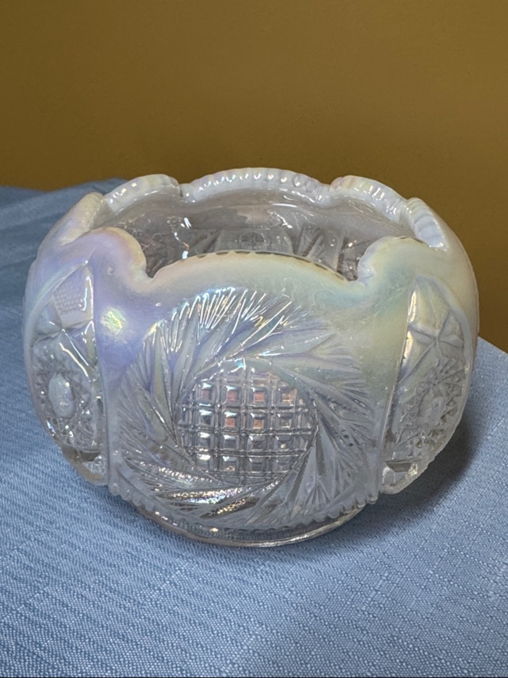 Fenton White Opalescent Rose Bowl Pilar Candle Holder, Round Height 3.75"
